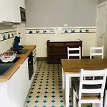 Bismarcks Apartment *